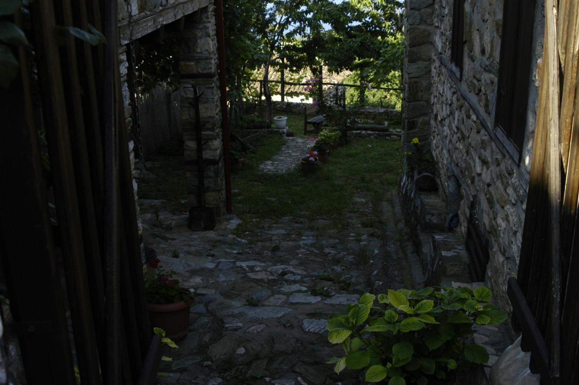 Guesthouse Klearchos Palaios Panteleimonas Bagian luar foto