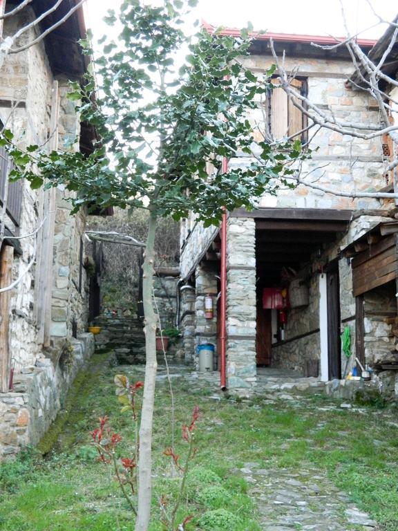 Guesthouse Klearchos Palaios Panteleimonas Bagian luar foto