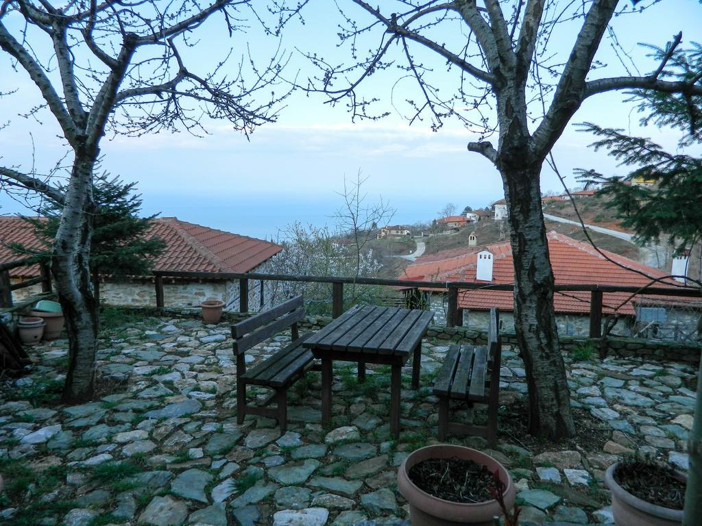 Guesthouse Klearchos Palaios Panteleimonas Bagian luar foto