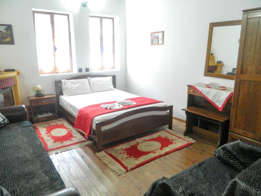 Guesthouse Klearchos Palaios Panteleimonas Bagian luar foto